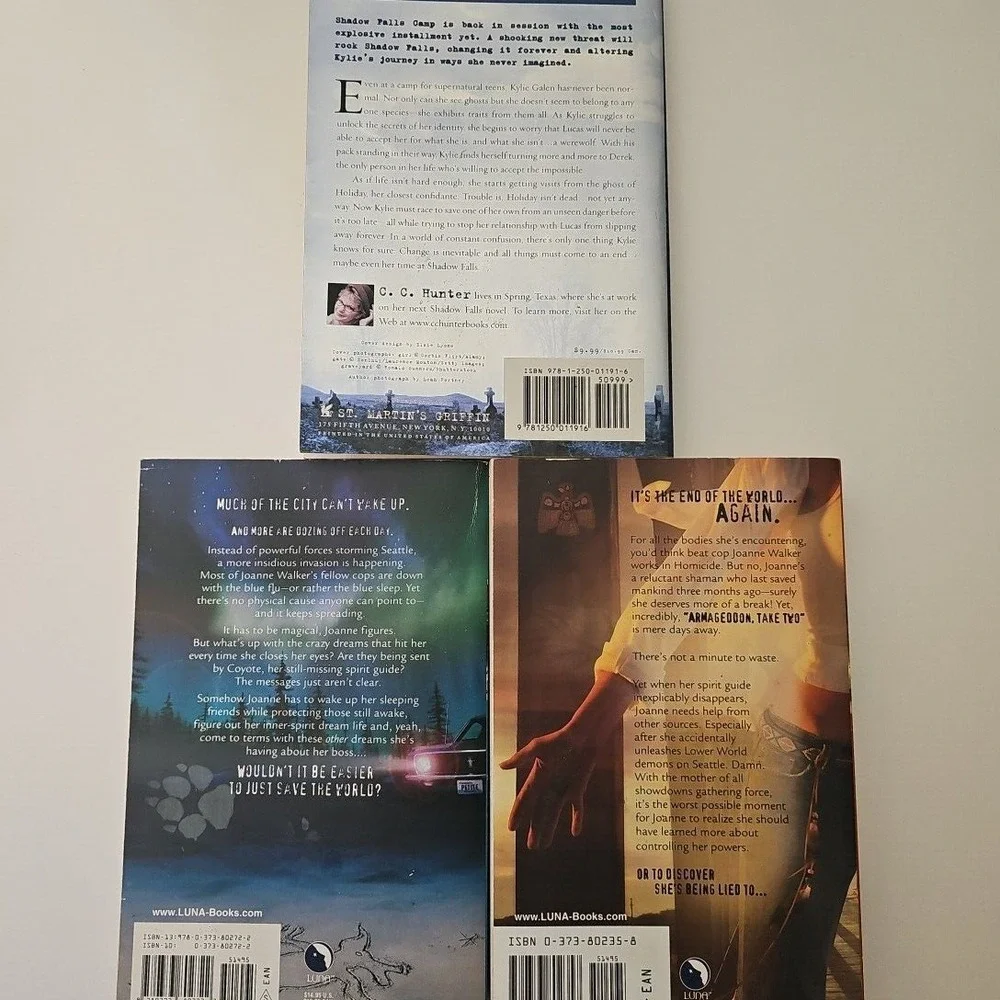 Urban Fantasy Book Lot of 6 -‎ Vampire Babylon, Walker Papers, Shadow Falls